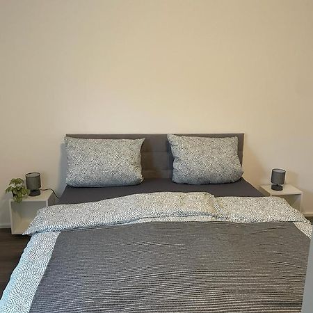 Zimmer Frei 4 Wiesbaden Dış mekan fotoğraf